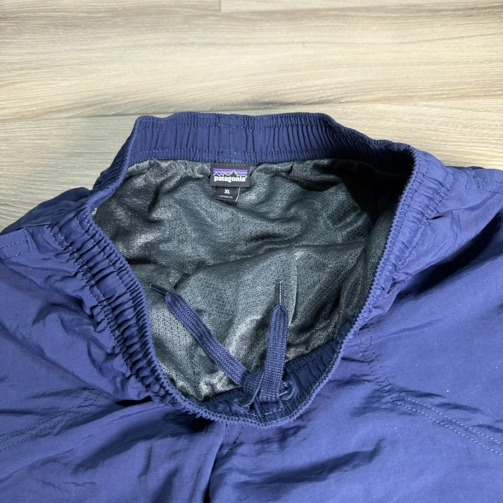PATAGONIA 'Baggies Shorts' Mens Small Solid Navy 8